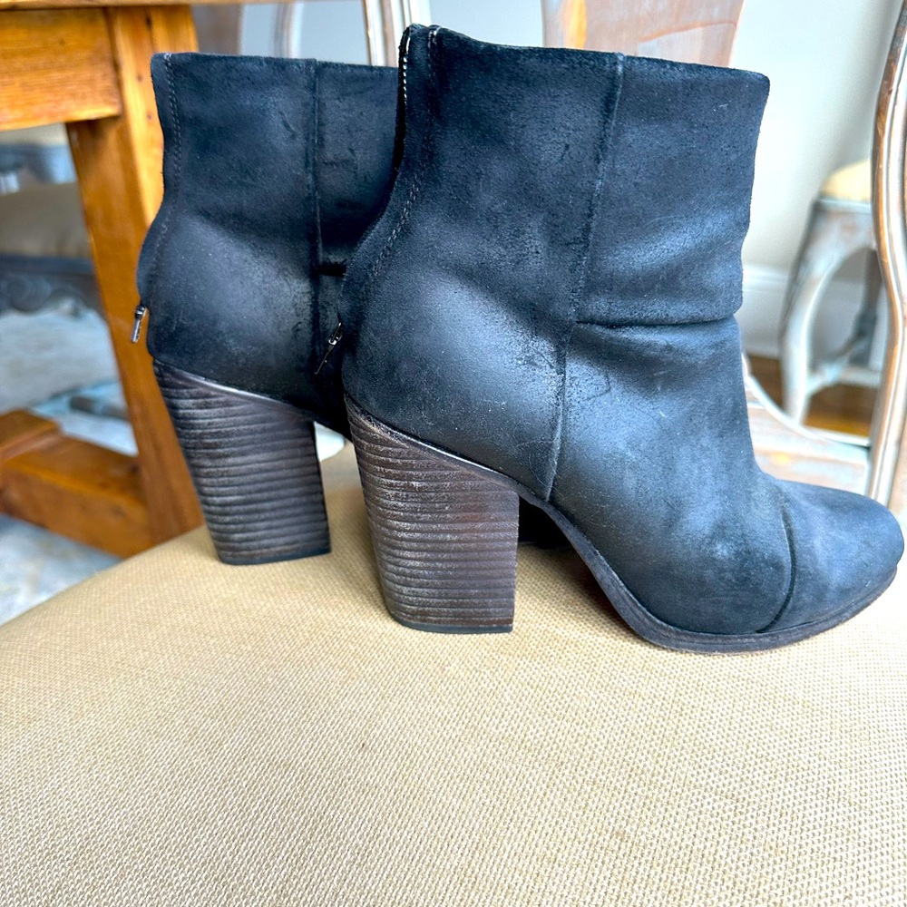 Rag and Bone Newberry boot size 37. Distressed black leather!